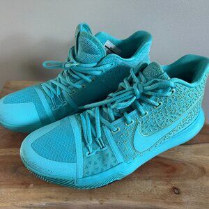Nike Zoom Azurie Elizabeth Basketball Shoe